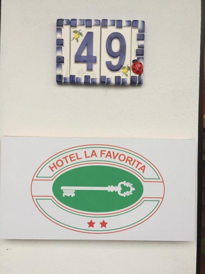 Hotel La Favorita Peschiera del Garda Buitenkant foto